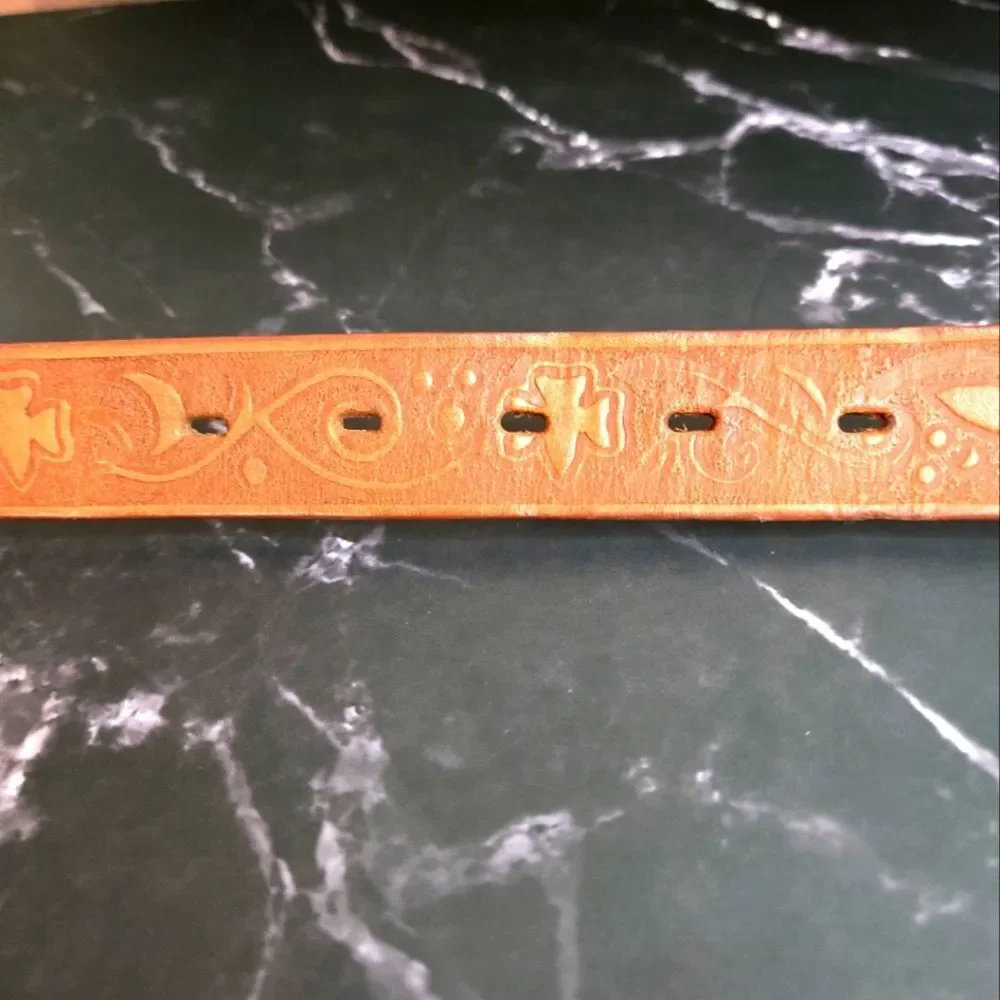 Vintage 1960's Girl Scout Youth Brown Leather Tooled Trefoil Belt w/Buckle 26